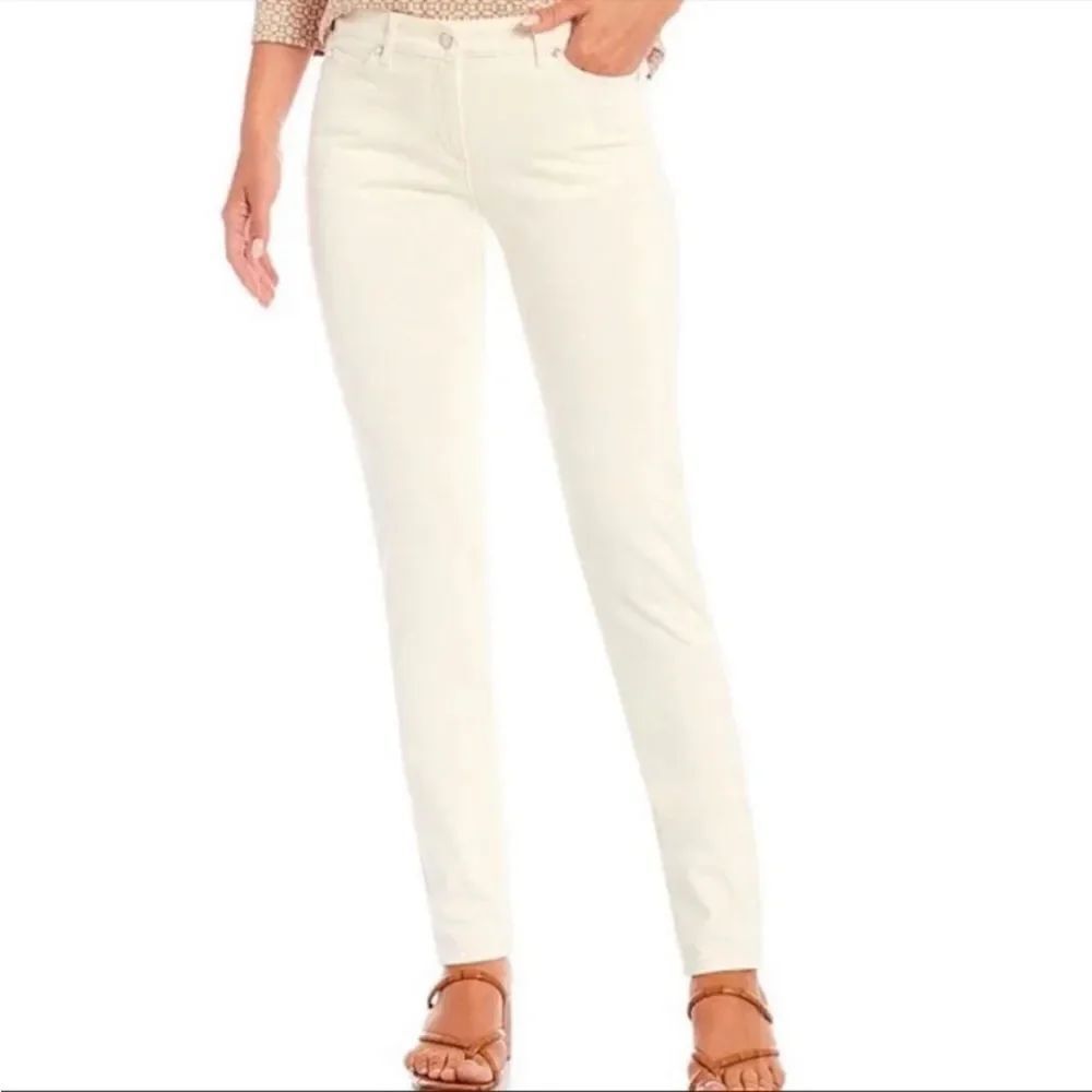 J. McLaughlin Watson Straight Leg Pant - Cream